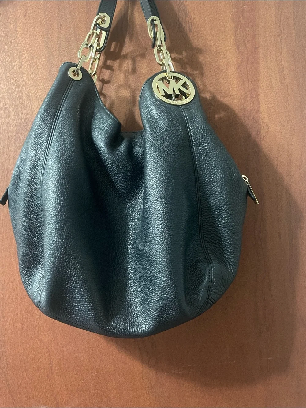 Wow! Michael Kors Black Leather Shoulder Hobo with Gold Logo Charm
